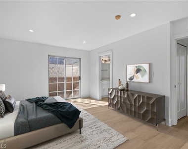 345 W Alameda - Photo Thumbnail 15