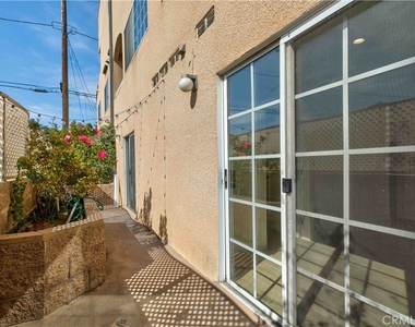345 W Alameda - Photo Thumbnail 28