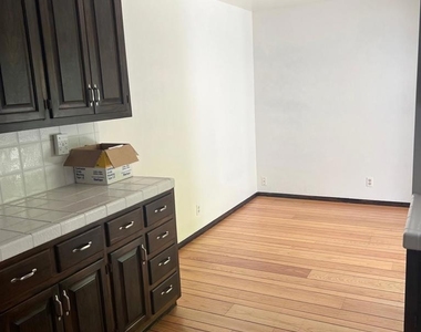 114 Brookline St - Photo Thumbnail 10