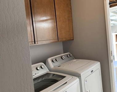 112 Rosemont Ct - Photo Thumbnail 10