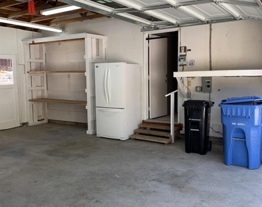 112 Rosemont Ct - Photo Thumbnail 11