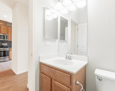 3091 Madsen St - Photo Thumbnail 17