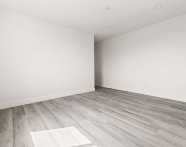 2936 West Boulevard - Photo Thumbnail 26