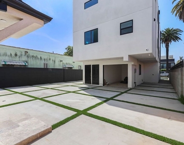 2936 West Boulevard - Photo Thumbnail 27