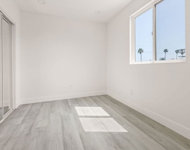 2936 West Boulevard - Photo Thumbnail 17