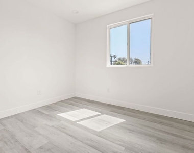 2936 West Boulevard - Photo Thumbnail 15