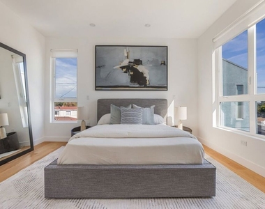 11724 Culver Boulevard - Photo Thumbnail 12