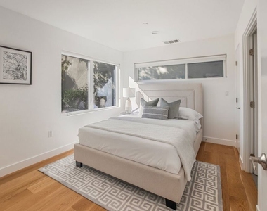 11724 Culver Boulevard - Photo Thumbnail 23