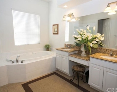 6106 W Avenue K1 - Photo Thumbnail 11