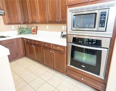 6106 W Avenue K1 - Photo Thumbnail 4