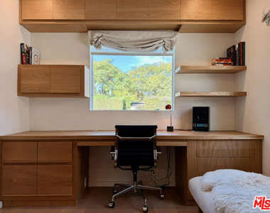 4355 Kenyon Avenue - Photo Thumbnail 17