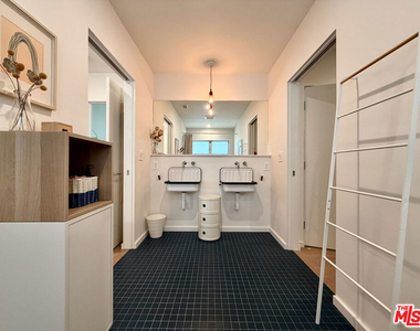 4355 Kenyon Avenue - Photo Thumbnail 14