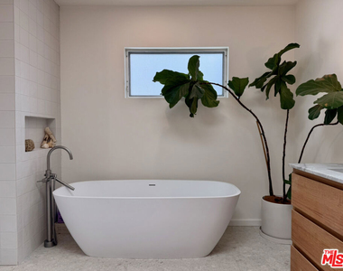 4355 Kenyon Avenue - Photo Thumbnail 8
