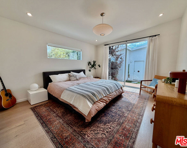 4355 Kenyon Avenue - Photo Thumbnail 7