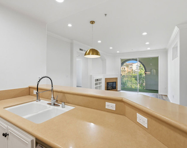 12963 Runway Road - Photo Thumbnail 10