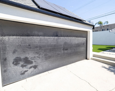 6380 Lindenhurst Avenue - Photo Thumbnail 22