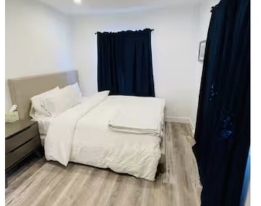 335 E 65th Street - Photo Thumbnail 1