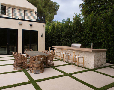 5064 Encino Avenue - Photo Thumbnail 6