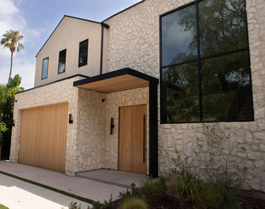 5064 Encino Avenue - Photo Thumbnail 2