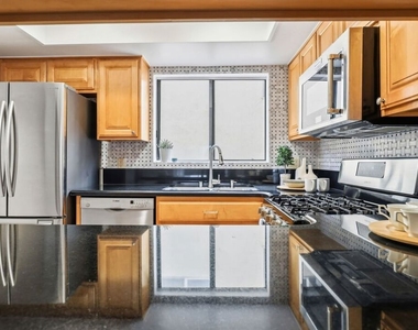 11952 Darlington Avenue - Photo Thumbnail 11