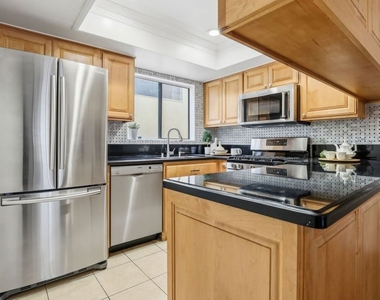 11952 Darlington Avenue - Photo Thumbnail 13