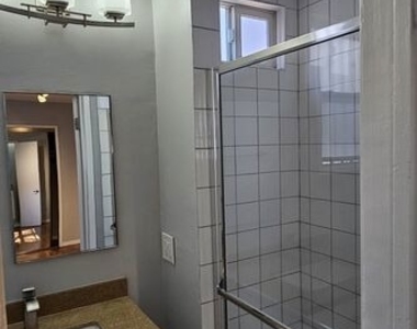 1227 S Holt Avenue - Photo Thumbnail 10