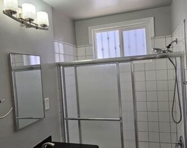 1227 S Holt Avenue - Photo Thumbnail 11