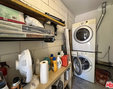 1405 Talmadge Street - Photo Thumbnail 20