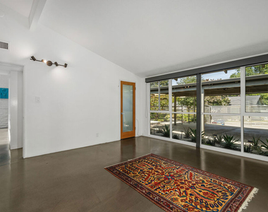 3641 Woodcliff Road - Photo Thumbnail 13