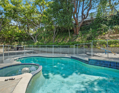 3641 Woodcliff Road - Photo Thumbnail 22