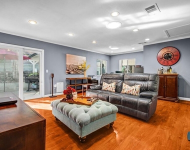 5183 Maison Avenue - Photo Thumbnail 17