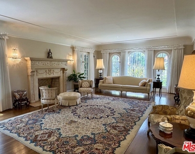 414 N Las Palmas Avenue - Photo Thumbnail 4