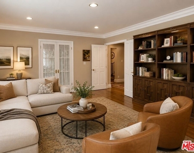 414 N Las Palmas Avenue - Photo Thumbnail 6