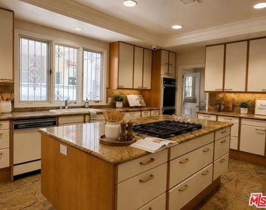 414 N Las Palmas Avenue - Photo Thumbnail 16