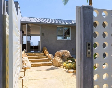 11001 Wrightwood Place - Photo Thumbnail 2