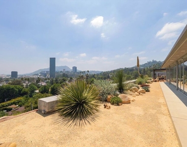 11001 Wrightwood Place - Photo Thumbnail 39
