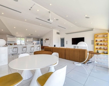 11001 Wrightwood Place - Photo Thumbnail 21