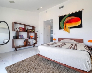 11001 Wrightwood Place - Photo Thumbnail 5