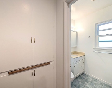 1128 Euclid Street - Photo Thumbnail 7