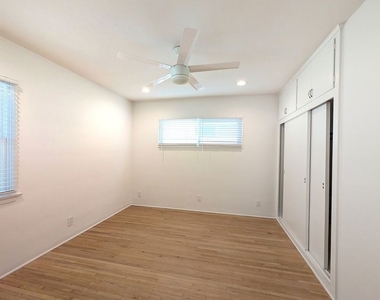 1128 Euclid Street - Photo Thumbnail 10