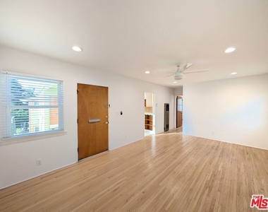 1128 Euclid Street - Photo Thumbnail 2