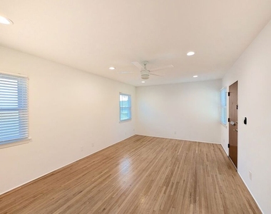 1128 Euclid Street - Photo Thumbnail 6