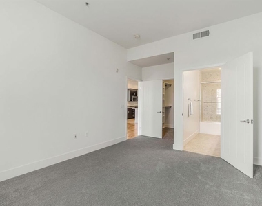 12920 Runway Road - Photo Thumbnail 23
