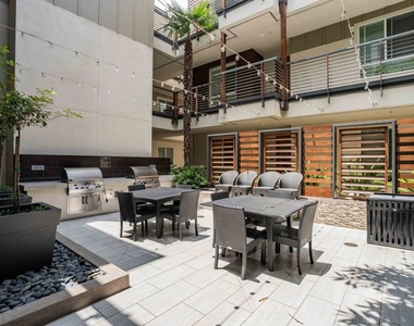 12920 Runway Road - Photo Thumbnail 27