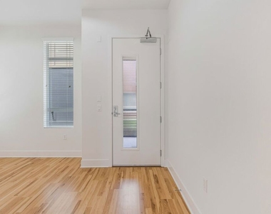 12920 Runway Road - Photo Thumbnail 4