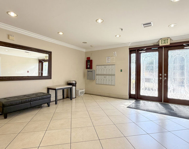 956 S Wilton Place - Photo Thumbnail 19
