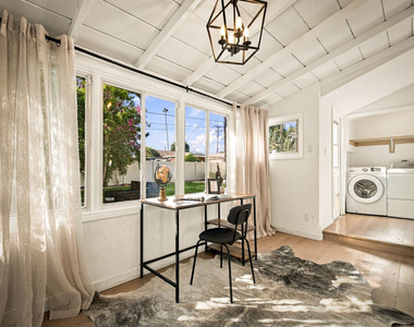 6251 Alcove Avenue - Photo Thumbnail 18