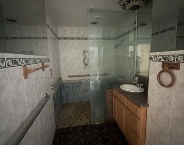 626 E San Antonio Drive - Photo Thumbnail 7