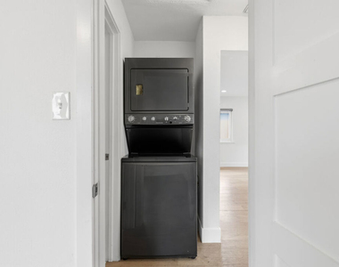 4221 W 166th Street - Photo Thumbnail 12