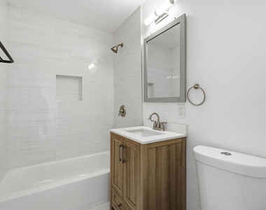 4221 W 166th Street - Photo Thumbnail 11